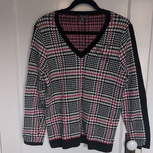 Basler V-Neck Plaid Sweater By BASLER - Size L Or 10